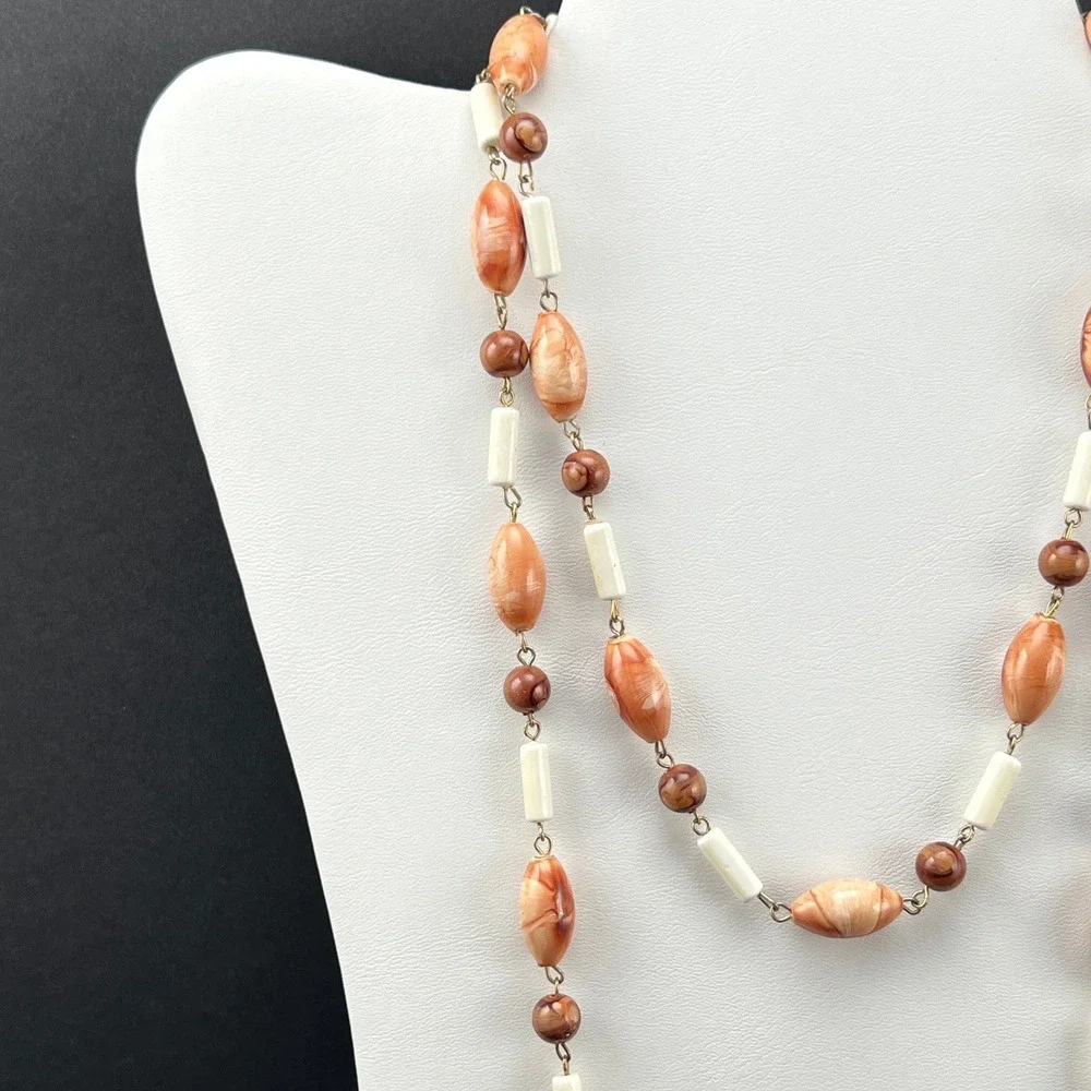 Vintage Beaded Necklace Cream Brown Marbled Acrylic Retro Long 45